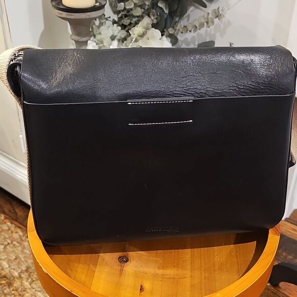 ANNE‎ KLEIN Vtg Flap Closure Leather Messenger Bag Classic Academia Lion *RARE* - Picture 2 of 9